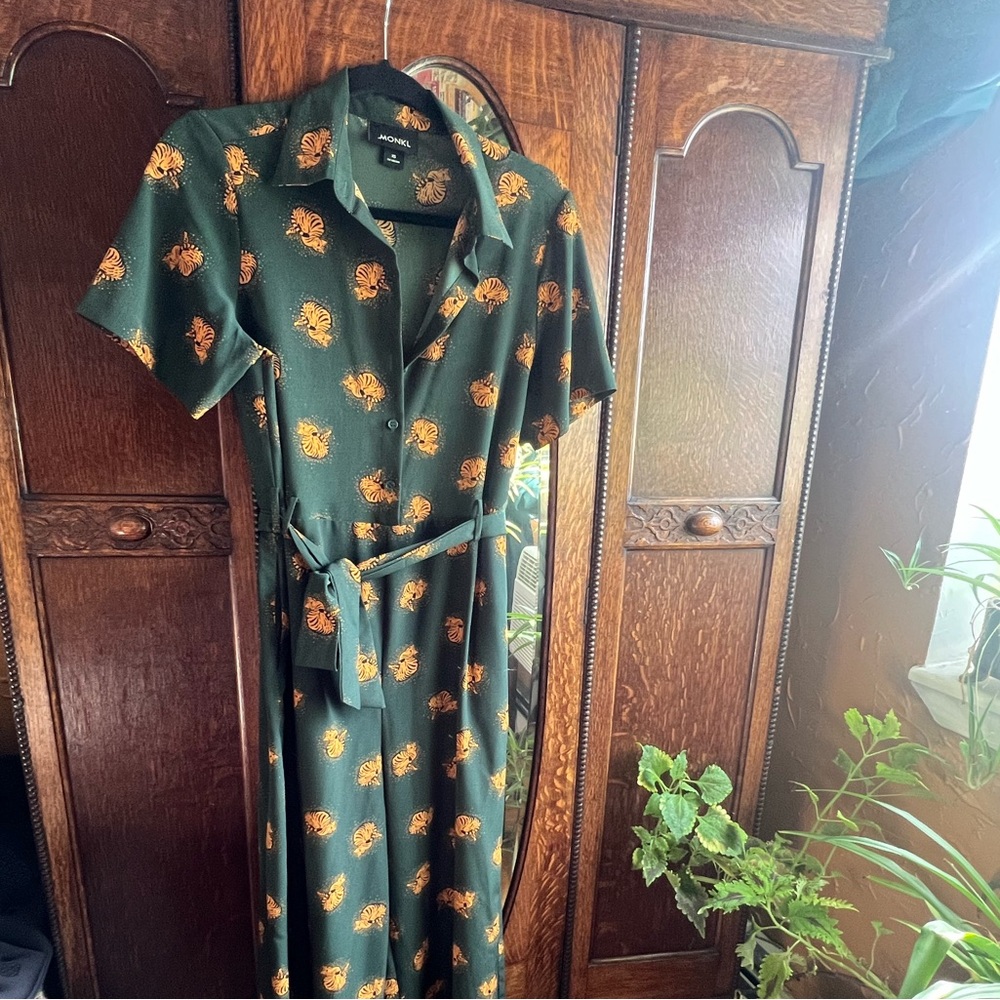 Monki wife-leg cat pattern jumpsuit with pockets xs